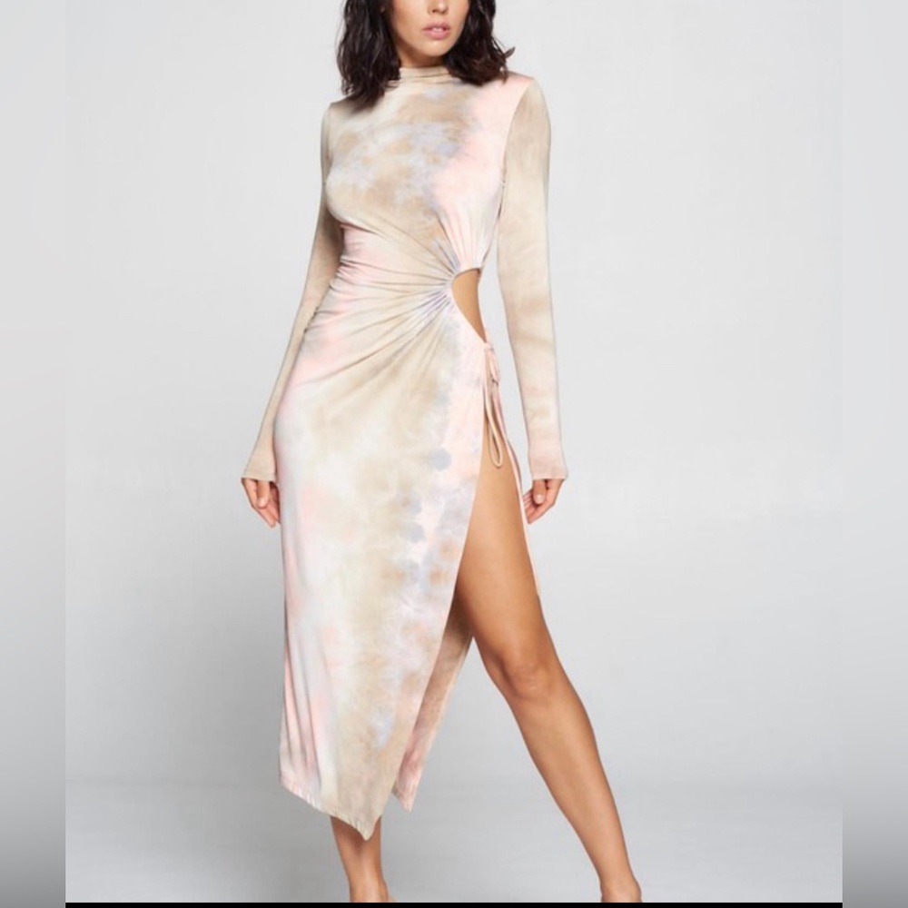 Open leg dress